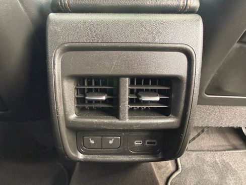 Used 2020 Cadillac XT4 Sport FWD image 17