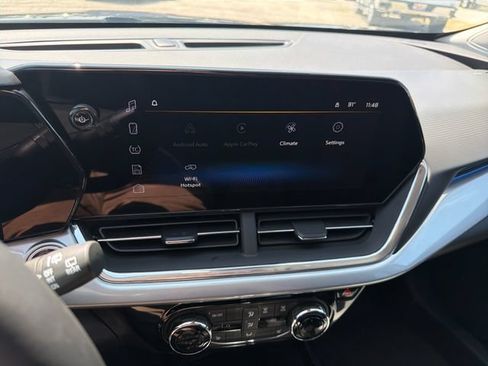 New 2026 Chevrolet Trax LT w/ LT Convenience Package FWD image 24