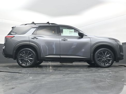 New 2026 Nissan Pathfinder SL w/ SL Premium Package FWD image 31