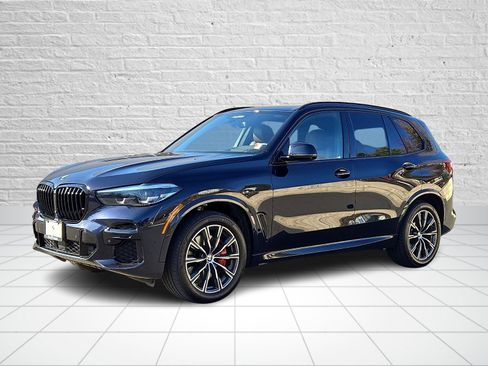Used 2023 BMW X5 xDrive40i w/ M Sport Package AWD/4WD image 3