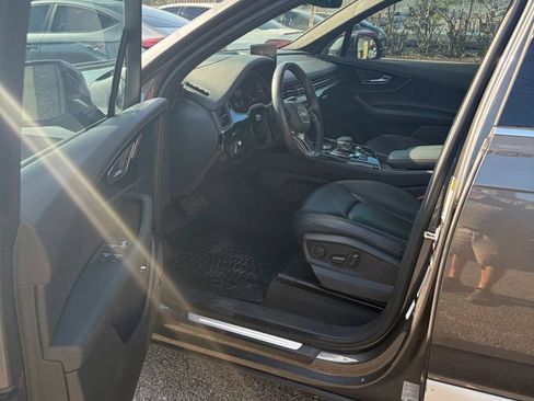 Used 2018 Audi Q7 3.0T Prestige w/ Prestige Package AWD/4WD image 9