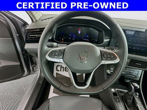 Used 2025 Volkswagen Jetta SE image 11