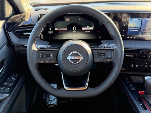 New 2026 Nissan Kicks SR image 19