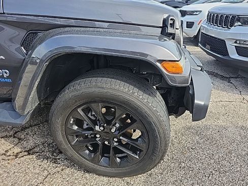 Used 2021 Jeep Wrangler Unlimited Sahara w/ Cold Weather Group image 12