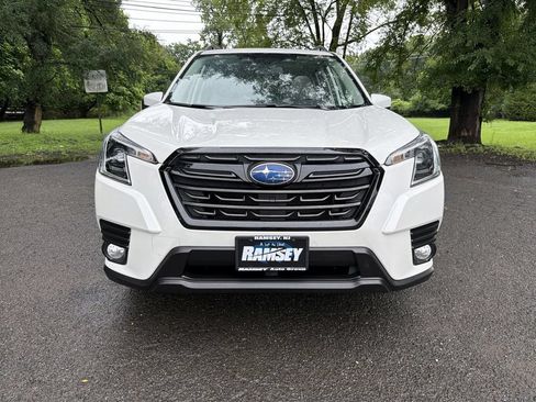 Certified 2023 Subaru Forester Premium AWD/4WD image 3