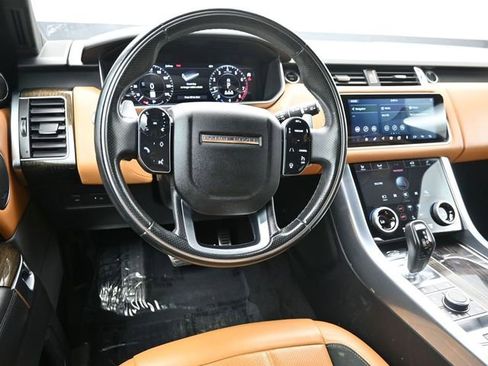 Used 2020 Land Rover Range Rover Sport HSE Dynamic image 16