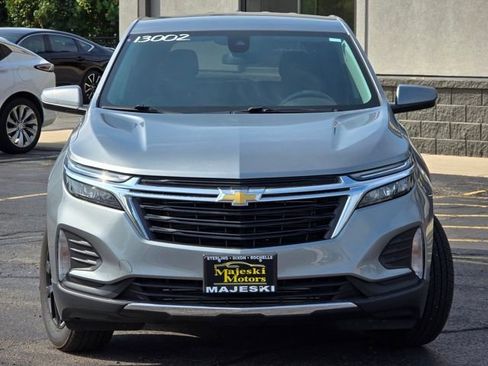 Used 2023 Chevrolet Equinox LT image 2