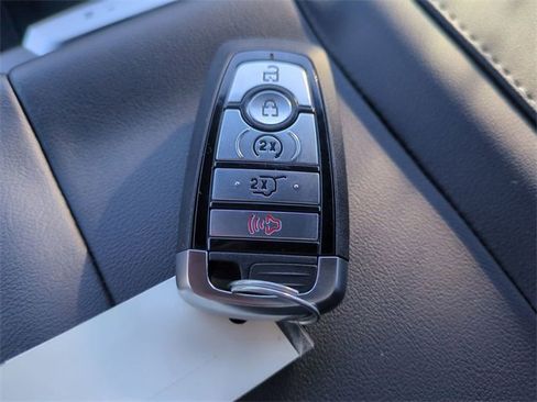 New 2025 Ford Expedition Max Platinum w/ Stealth Performance Package image 29