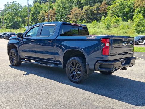 Used 2022 Chevrolet Silverado 1500 LT Trail Boss w/ LT Trail Boss Premium Package AWD/4WD image 4