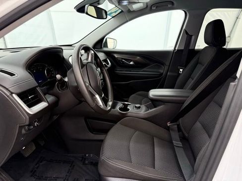 Used 2024 GMC Terrain SLE image 11