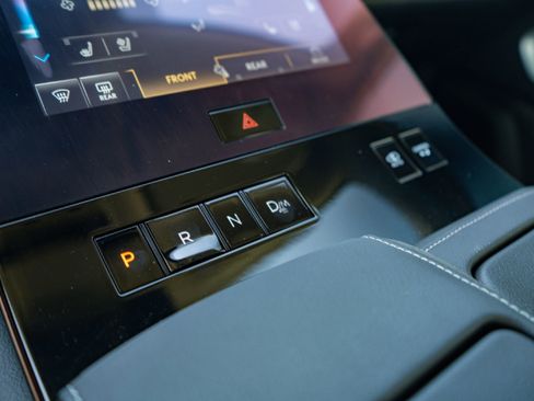 Certified 2025 INFINITI QX80 Luxe AWD/4WD image 15