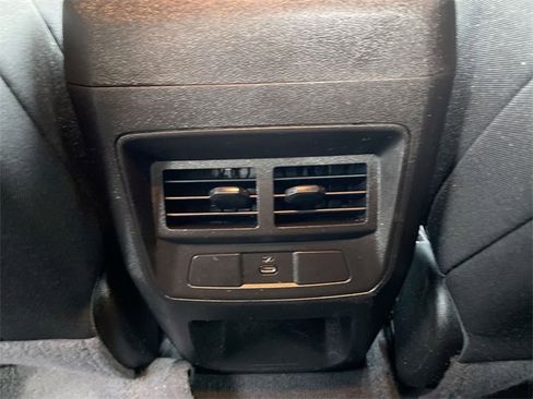 Used 2024 Chevrolet Colorado LT w/ LT Convenience Package image 20