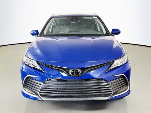 Used 2023 Toyota Camry LE image 2