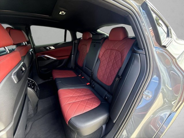 Used 2024 BMW X6 xDrive40i w/ Premium Package AWD/4WD image 26