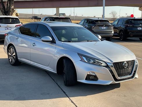 Used 2019 Nissan Altima 2.5 SL image 4