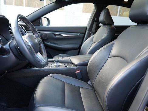 Used 2023 INFINITI QX55 Luxe w/ Cargo Package image 16