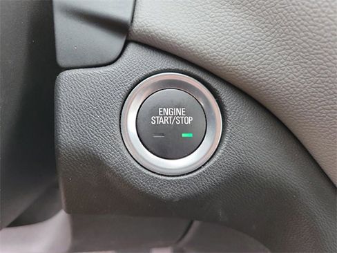 Used 2024 Chevrolet Equinox LS image 26