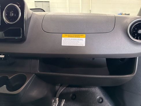 New 2025 Mercedes-Benz Sprinter 2500 image 10