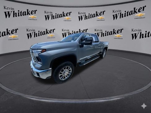 Used 2026 Chevrolet Silverado 2500 LTZ w/ LTZ Premium Package AWD/4WD image 5