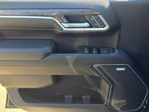 Used 2022 Chevrolet Silverado 1500 LTZ w/ LTZ Premium Package image 13