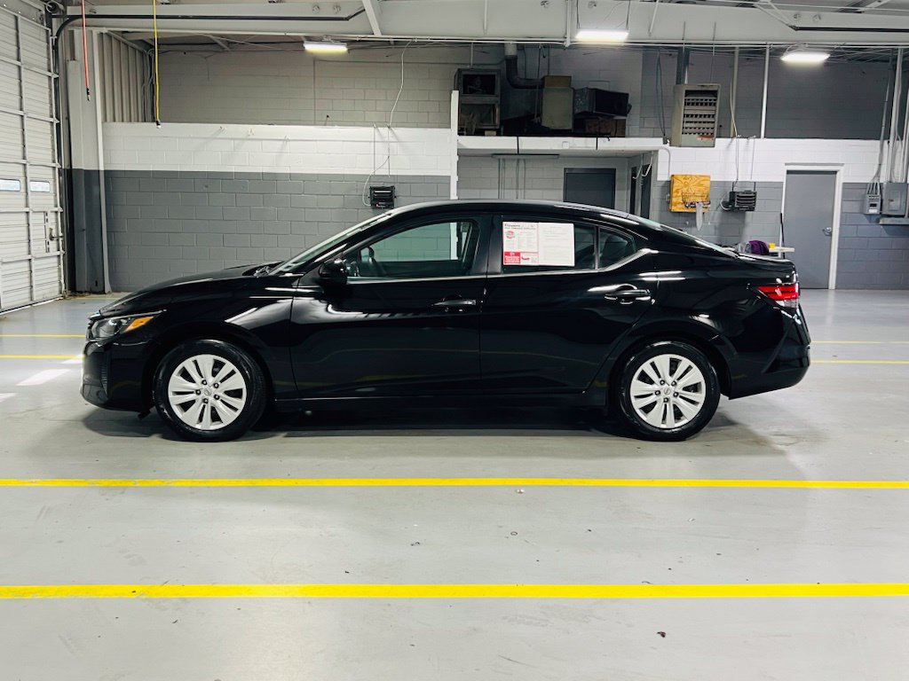 Used 2025 Nissan Sentra S FWD image 14