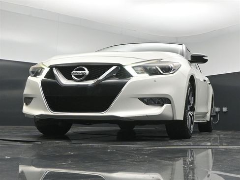 Used 2017 Nissan Maxima 3.5 SL FWD image 28