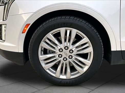 Used 2018 Cadillac XT5 Premium Luxury AWD/4WD image 11