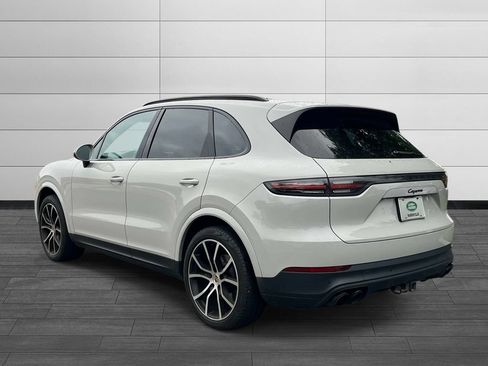 Used 2020 Porsche Cayenne AWD/4WD image 3