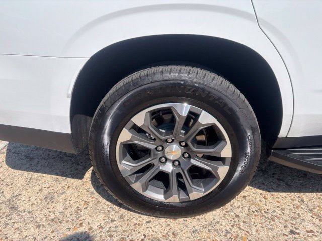 Certified 2025 Chevrolet Tahoe LS AWD/4WD image 9