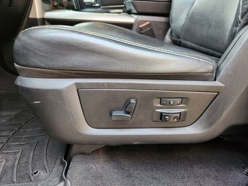 Used 2016 RAM 2500 Laramie w/ Convenience Group image 31