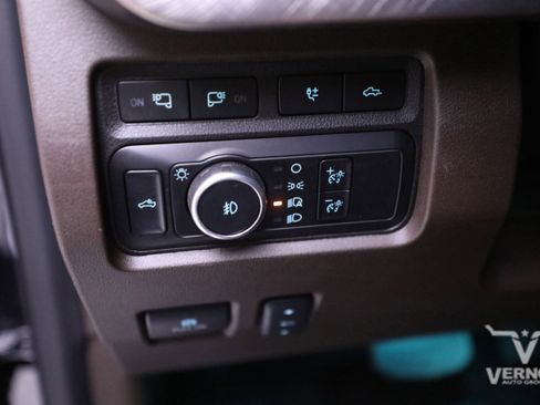 Used 2024 Ford F250 King Ranch w/ FX4 Off-Road Package image 17