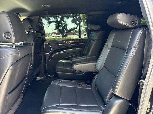 Used 2021 Cadillac Escalade ESV Luxury image 24