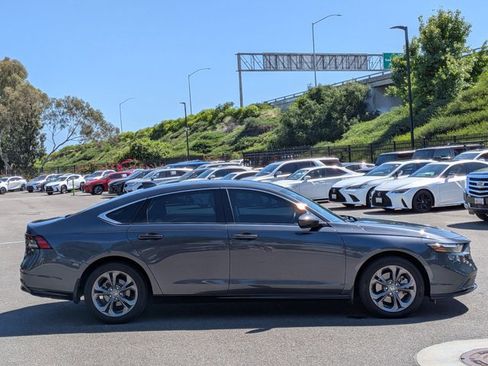 Used 2023 Honda Accord EX-L image 4