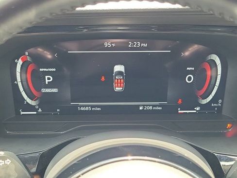 Certified 2025 Nissan Pathfinder Platinum w/ Cargo Package FWD image 26