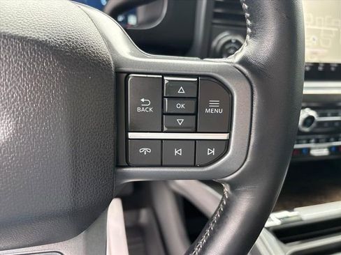Used 2024 Ford F350 Lariat w/ Lariat Ultimate Package AWD/4WD image 30