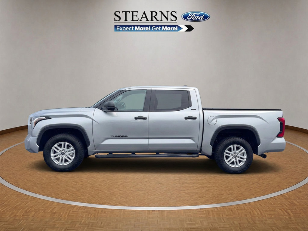 Used 2022 Toyota Tundra SR5 AWD/4WD image 3