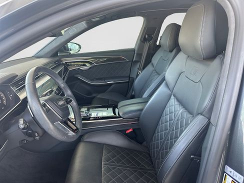 Used 2023 Audi S8 AWD/4WD image 10
