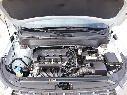 Used 2025 Hyundai Venue SEL FWD image 40