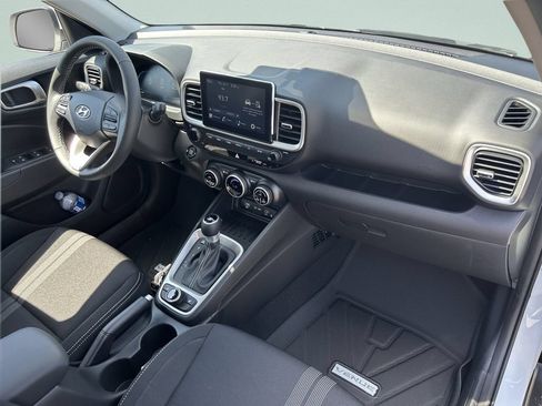 New 2026 Hyundai Venue SEL FWD image 15