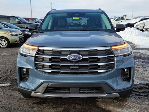 New 2026 Ford Explorer Active w/ Active Comfort Package image 2