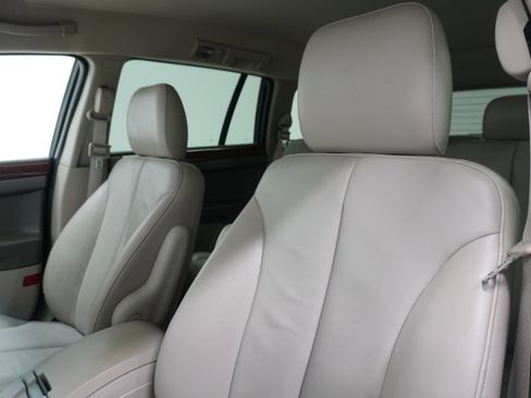 Used 2005 Chrysler Pacifica Touring FWD image 11