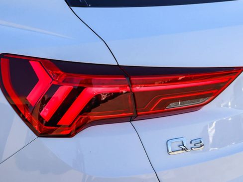 Used 2022 Audi Q3 2.0T Premium Plus w/ Premium Plus Package image 12