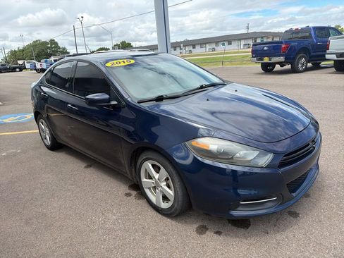 Used 2015 Dodge Dart SXT w/ Sun/Sound Group FWD image 4