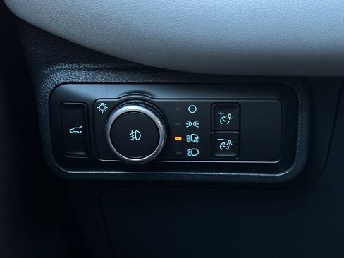 New 2026 Ford Explorer Active w/ Active Comfort Package image 28