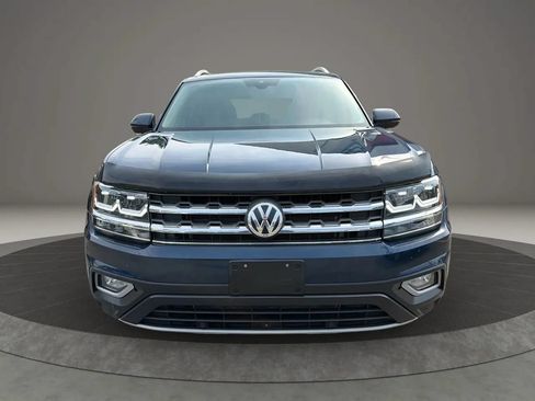 Used 2018 Volkswagen Atlas SEL Premium AWD/4WD image 2