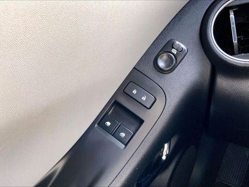 Used 2015 Chevrolet Camaro LS RWD image 29