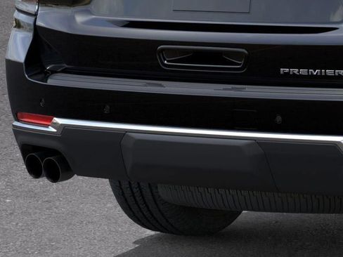 New 2026 Chevrolet Suburban Premier RWD image 14