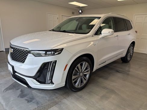 Used 2020 Cadillac XT6 Premium Luxury AWD/4WD image 5