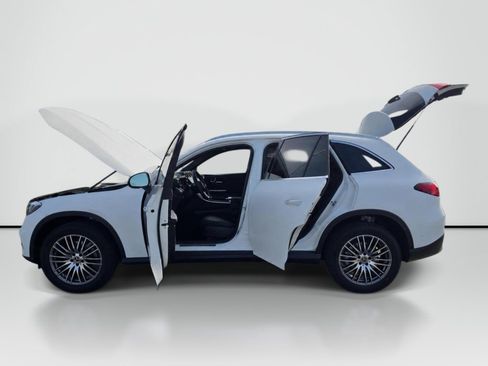 New 2027 Mercedes-Benz GLC 300 4MATIC image 10