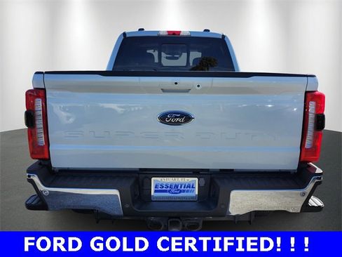 Used 2023 Ford F350 Lariat w/ Tow Technology Package image 4